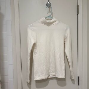 Uniqlo Off-White Turtleneck Sweater